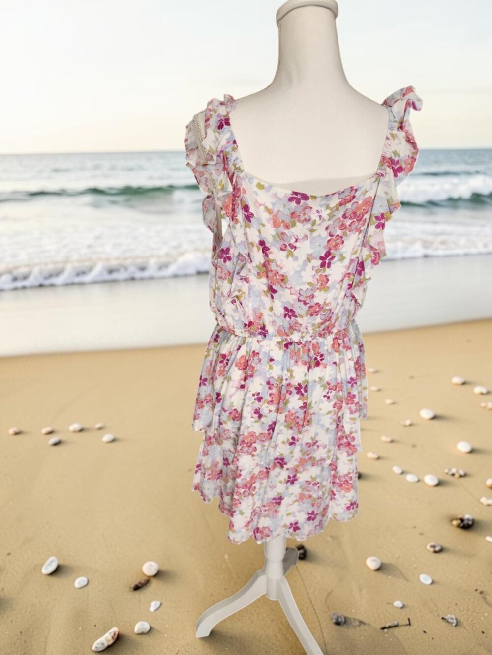 🌸 Emily Wonder Floral Tiered Mini Dress Large NWT 🌸 - Picture 10 of 12